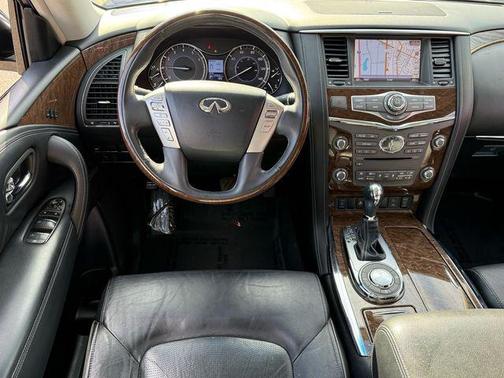 2017 INFINITI QX80 Base