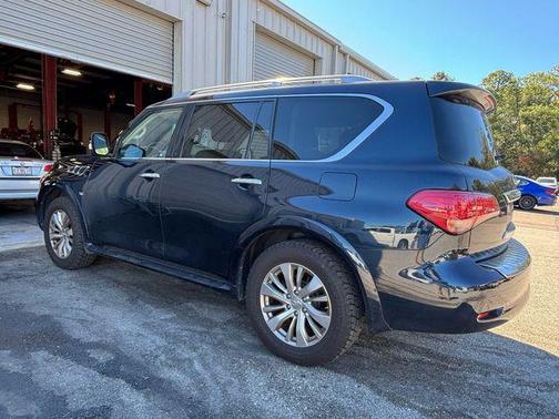 2017 INFINITI QX80 Base