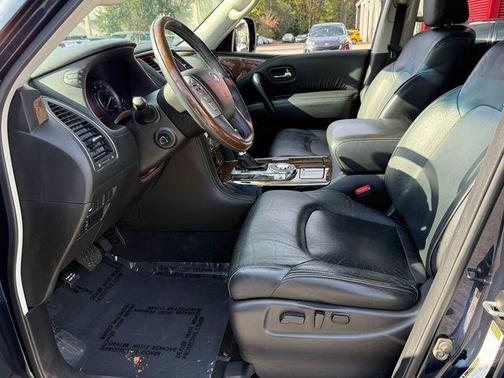 2017 INFINITI QX80 Base