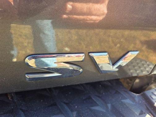 2022 Nissan Titan SV