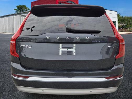 2022 Volvo XC90 T6 Inscription