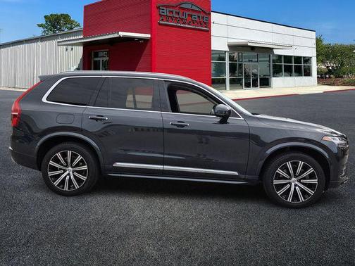 2022 Volvo XC90 T6 Inscription