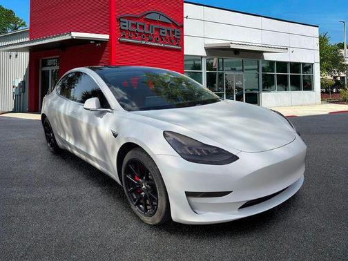 Pearl White Multi-Coat 2019 Tesla Model 3 Long Range