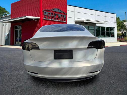 Pearl White Multi-Coat 2019 Tesla Model 3 Long Range