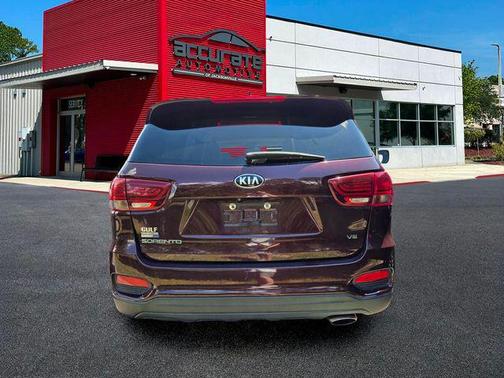 Sangria 2019 Kia Sorento LX