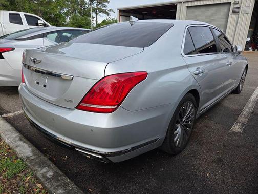 Santiago Silver 2019 Genesis G90 Premium