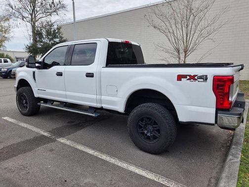 2017 Ford F-250 XLT