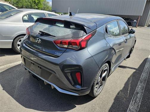2019 Hyundai Veloster Base
