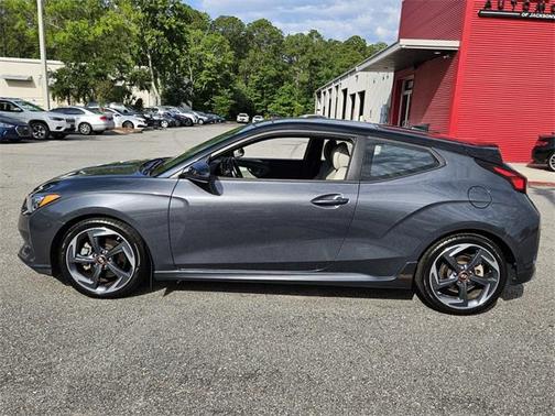 2019 Hyundai Veloster Base