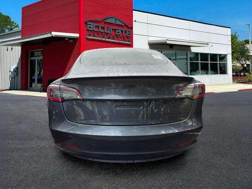 Gray 2021 Tesla Model 3 Long Range
