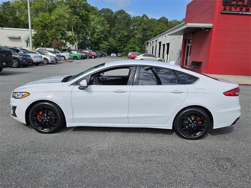 2020 Ford Fusion Hybrid SE