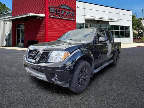 Magnetic Black Pearl 2019 Nissan Frontier SV