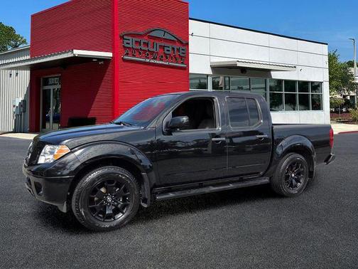Magnetic Black Pearl 2019 Nissan Frontier SV