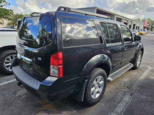 2009 Nissan Pathfinder SE