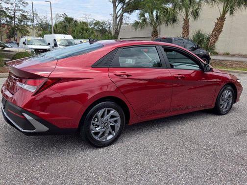 Ultimate Red 2024 Hyundai ELANTRA SEL