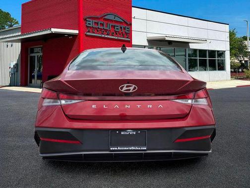 Ultimate Red 2024 Hyundai ELANTRA SEL