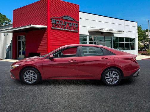Ultimate Red 2024 Hyundai ELANTRA SEL