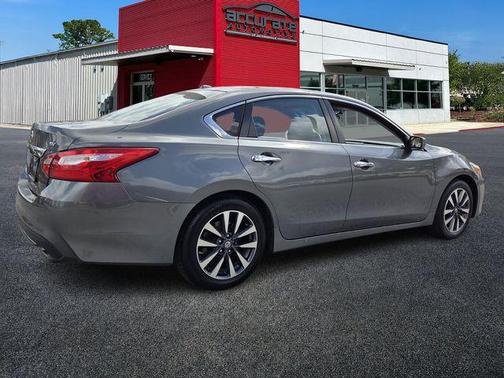 2017 Nissan Altima 2.5 SV