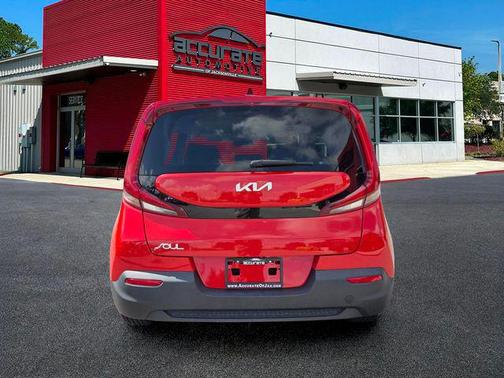 Inferno Red 2022 Kia Soul LX