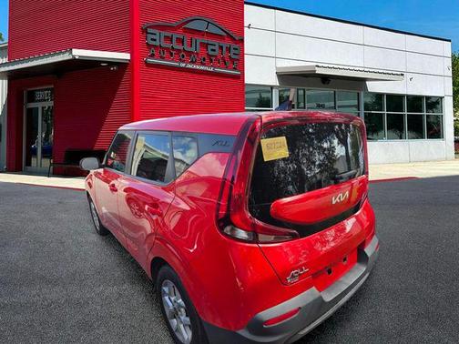 Inferno Red 2022 Kia Soul LX