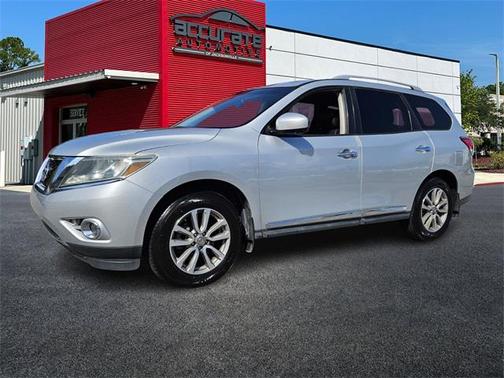 2016 Nissan Pathfinder SL
