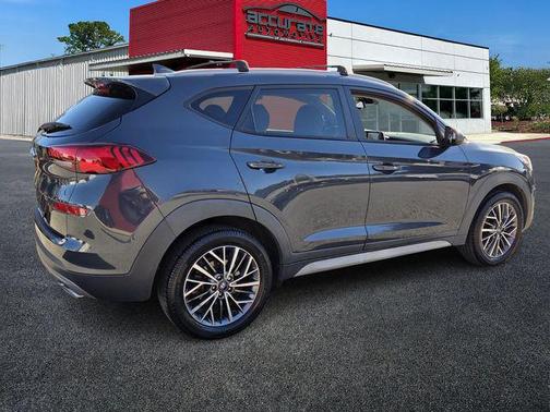 2021 Hyundai TUCSON SEL