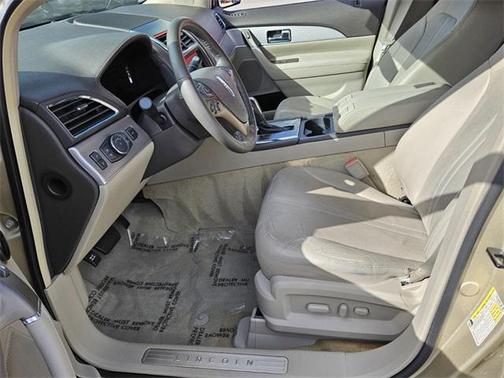2011 Lincoln MKX Base