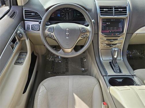 2011 Lincoln MKX Base