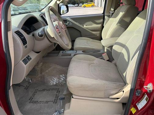 2017 Nissan Frontier SV