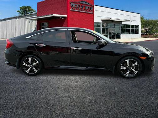 2017 Honda Civic Touring