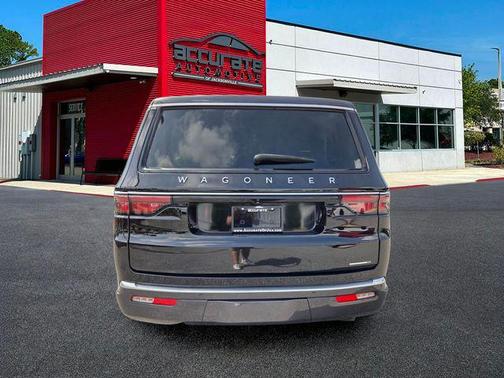 Diamond Black Crystal Pearlcoat 2022 Jeep Wagoneer Series II 4x2