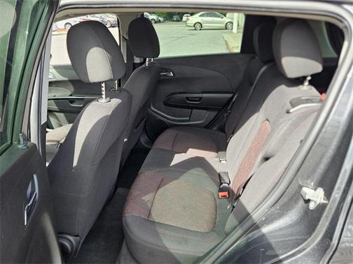 2020 Chevrolet Sonic FWD Hatchback LT 5-Door