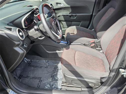 2020 Chevrolet Sonic FWD Hatchback LT 5-Door