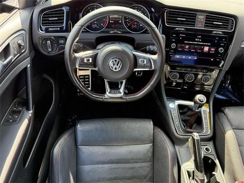 2018 Volkswagen Golf GTI 2.0T S 4-Door