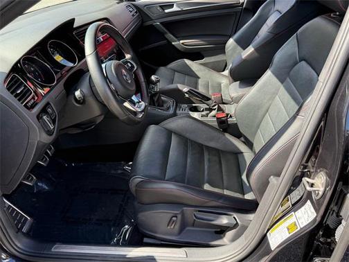 2018 Volkswagen Golf GTI 2.0T S 4-Door