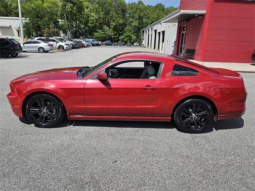 2013 Ford Mustang V6