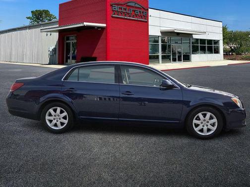 Blue 2008 Toyota Avalon XL