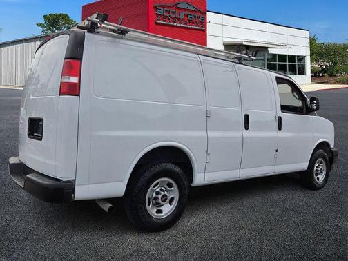 2023 GMC Savana 2500 Work Van