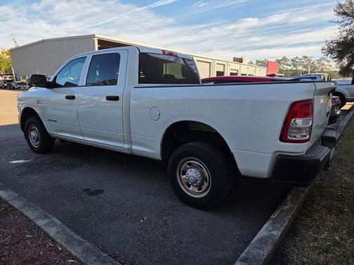 2022 RAM 2500 Tradesman Crew Cab 4x2 6'4' Box