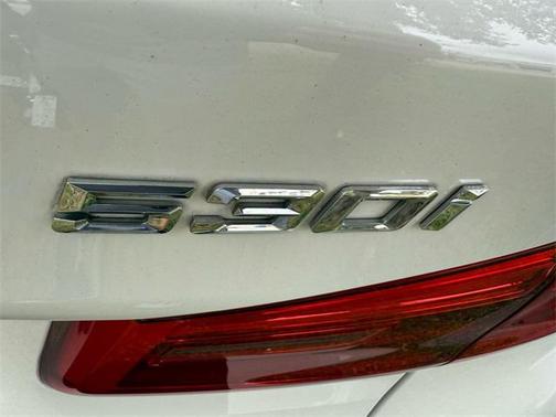 2017 BMW 530 530i