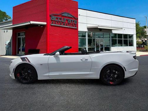 Summit White 2019 Chevrolet Camaro 2SS