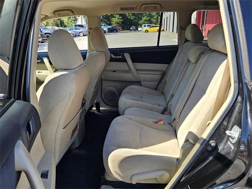 2013 Toyota Highlander SE
