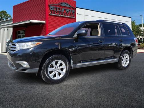 2013 Toyota Highlander SE