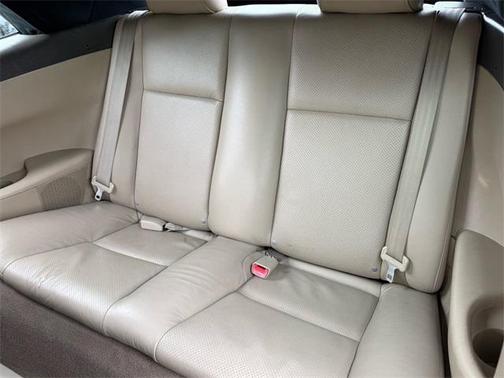 2005 Toyota Camry Solara SLE V6