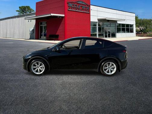 2024 Tesla Model Y Long Range Dual Motor All-Wheel Drive