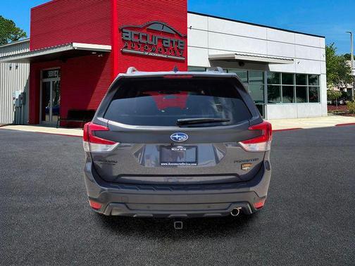 Magnetite Gray Metallic 2024 Subaru Forester Wilderness