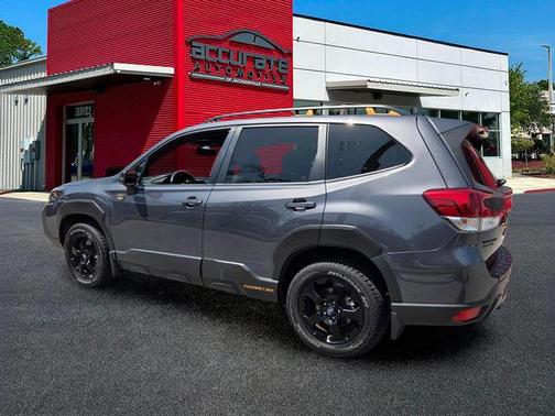 Magnetite Gray Metallic 2024 Subaru Forester Wilderness