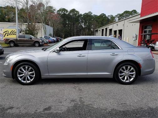 2018 Chrysler 300 Limited