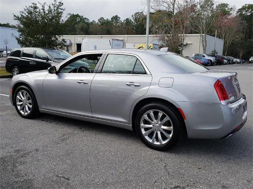 2018 Chrysler 300 Limited