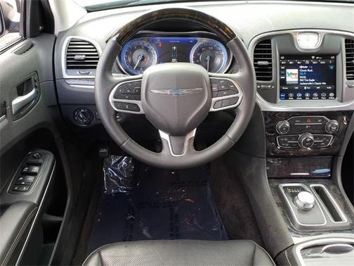 2018 Chrysler 300 Limited